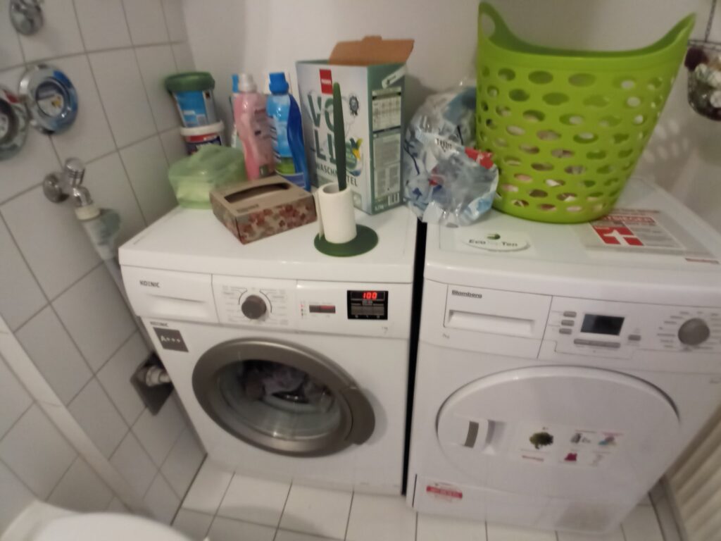 Waschmaschine und Trockner